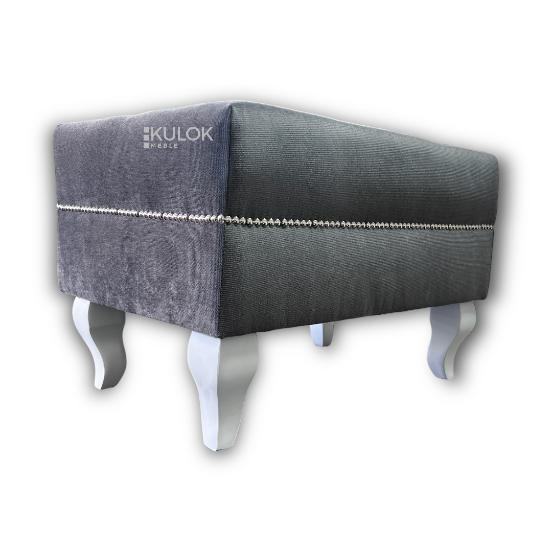 Podnóżek Chesterfield w szarym welurze granada 2727